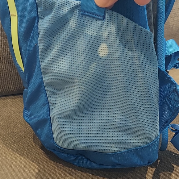 Blue and Yellow Thule Enroute Strut Backpack - Picture 10 of 12